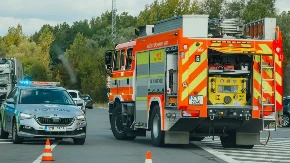 Stravična nesreća kod Praga: Vozač kamiona iz Novog Pazara čudom preživeo, objavljen snimak sudara (VIDEO) 