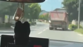 "Ne u autobus, ne!" Jeziv snimak iz Hrvatske, užas izbegnut za dlaku! (VIDEO)