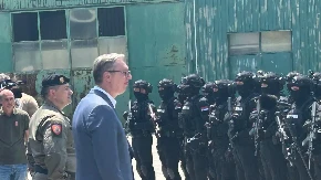 "Ko smo mi? Srbija! Kosovo? Srbija!" Vučić na pokaznoj vežbi Žandarmerije u Lipovici (VIDEO)