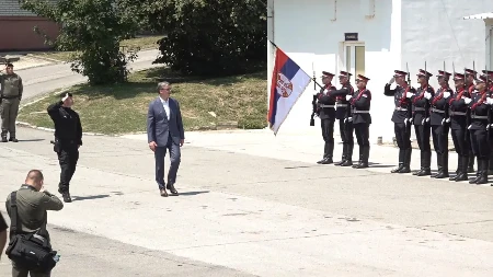 "1.300 kandidata za 170 službenika Žandarmerije" Vučić: Uvek su bili tu kada se zemlja branila