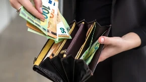 Para na paru ide! Stavite ovaj moćni sastojak u torbu i gledajte kako vam se finansije menjaju preko noći