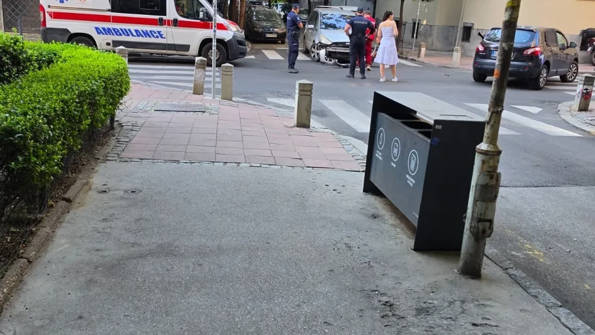 Udes u centru Beograda! Blokirana raskrsnica Vlajkovićeve i Majke Jevrosime 