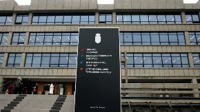 Saslušani policajci iz Beograda: Čoveku navodno omogućili dozvolu za više komada oružja