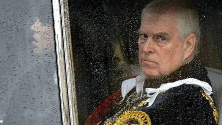 Bivši princ Endru nagrabusio: Izašao u javnost sa ovim na licu, da se naježiš!