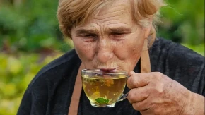 Najpoznatiji čaj Vase Pelagića: Rešava i glavobolju i nesanicu, a najbolji je za varenje!