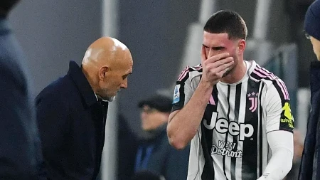 Zaboli Vlahoviću nož u leđa! Napravljen klan, isplivali šokantni detalji, evo zbog čega je Srbin napustio Juventus
