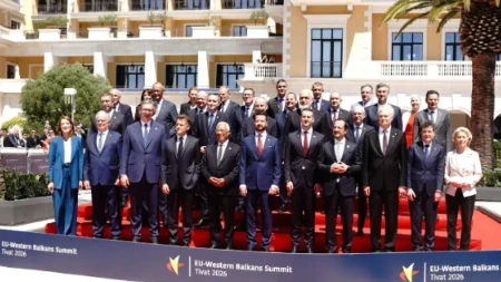 Vučić objavio fotografiju sa liderima regiona i EU: "Pred nama su brojni izazovi, ali i velika prilika da region učinimo stabilnijim" (FOTO)