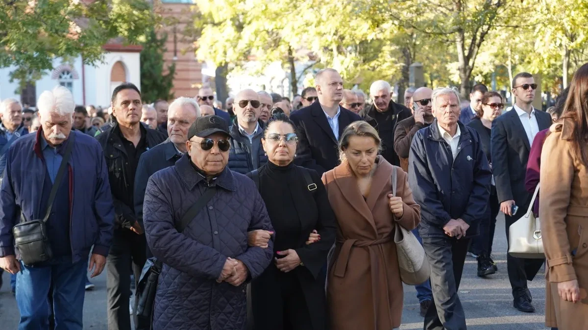 Naša pevačica je 5 godina bila ljubavnica: "Tajno smo se viđali, nisam želela da ga dovedem do razvoda"