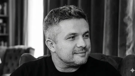 Komemoracija Edinu Avdiću: Veliki broj legendi došao da se oprosti od čuvenog komentatora