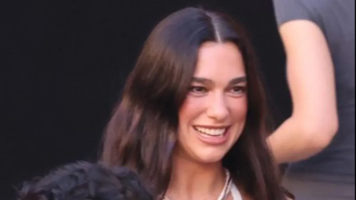 Trubači, milioni i zatvorene ulice: Udala se Dua Lipa, a zbog njene svadbe nastao potpuni haos u Siciliji (FOTO)
