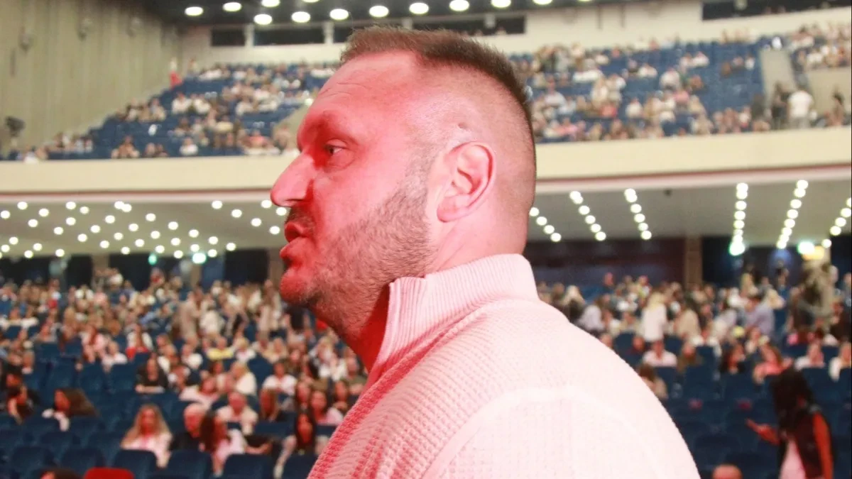 "Rođeni brat MMA borca mi je udario ćerku u grkljan" Dejan Petrović van sebe nakon napada na naslednicu: "Mogla je da ostane invalid"