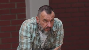 Zaurlao na muškarca, pa hitno prekinuo predstavu! Nenad Jezdić pobesneo: "Skloni to iz ruke"