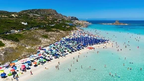 Na poznatoj plaži zabranjeni peškiri: Kazne su 100 evra, ins