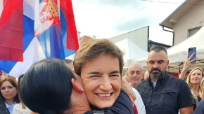 Veličanstven doček za Anu Brnabić u Novim Banovcima