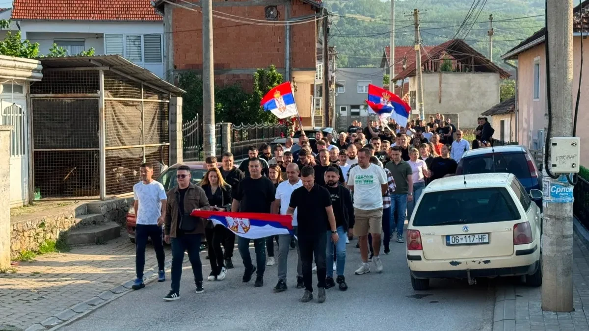 Vanredni parlamentarni izbori na KiM: Srbi iz Kosovskog Pomoravlja zajedno na glasanje, sa srpskim trobojkama