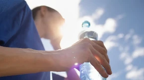 5 namirnica koje odlično hidiriraju telo kada skoče temperat