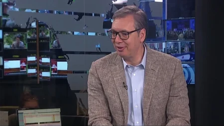 Vučić najavio: Penzionerima i povećanje penzija i paket pomoći!