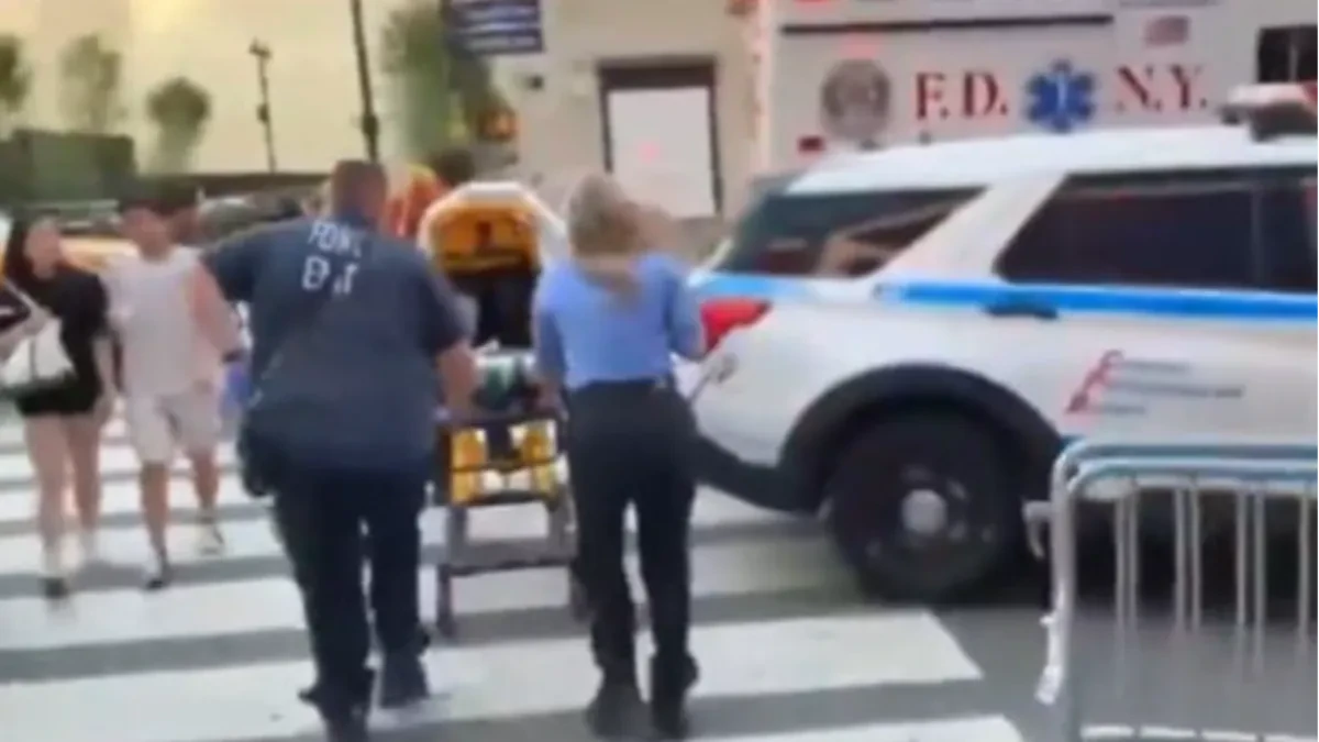 Nadrogiran sekao i napadao ljude nožem! Poznat identitet napadača iz Njujorka 