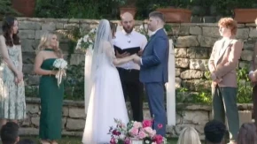 "Da li je ovaj čovek normalan?!" Kum pao kao pokoš