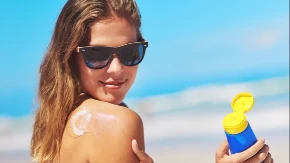 Da li kupiti SPF 30 ili SPF 50? Dermatolog rešio dilemu koja