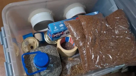 Pao diler u Smederevu! Policija u stanu pronašla heroin, marihuanu, amfetamin i plantažu kanabisa