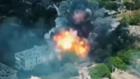 Snimci pre i posle napada! Totalno razaranje u Ukrajini, nakon udara je neprepoznatljivo! (VIDEO)