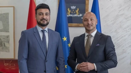 Evrovizija pa Ritam Evrope! Predsednik Opštine Budva Nikola Jovanović potpisao ugovor o domaćinstvu Grand Finale International 2027