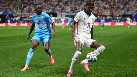 Engleska - DR Kongo: Afrikanci vode, Visa promašio zicer