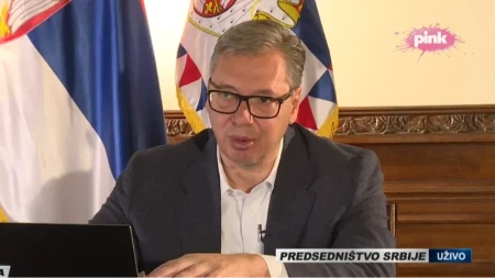 Vučić o prijavama na "Ko si bre ti": Poslali fotografiju bahatog funkcionera koji parkira auto na trotoar