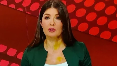 Voditeljka prekrivena modricama vodila dnevnik! Šok pred kamerama RTS-a, ona se hitno oglasila