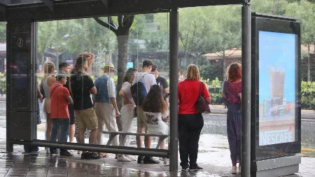 Nevreme u Beogradu: Preplavljene ulice, temperatura pala za pet stepeni, saobraćaj otežan!