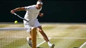 Siner - Zverev: Nemac dobio prvi set, napeto u drugom
