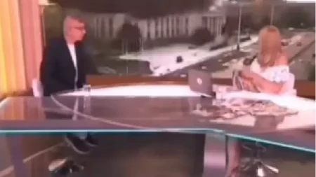 Pred kamerama se pojavilo nešto što nije smelo! Svi su skočili sa stolice kada su ovo ugledali u programu uživo!