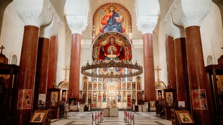 Praznična trpeza je mrsna - Srbi slave Petrovdan, ovo su običaji i verovanja koja se prenose generacijama