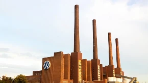 Posrnuo simbol nemačke industrije - Folksvagen bi mogao da otpusti još 50.000 radnika