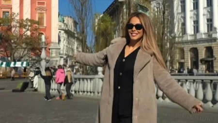 Potpuno nestala na 9 meseci, a sada otkrila da je bila trudna: Pevačica nikome nije rekla da je u blagoslovenom stanju, pa rodila sina! 