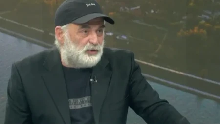 "Šta se desilo Branislavu Lečiću?" Glumac pustio sedu bradu, potpuno je neprepoznatljiv (FOTO)