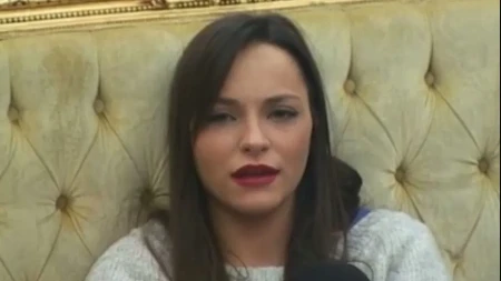 "Dobijala sam batine, razvlačio me je po patosu" Ružica Veljković šokirala tvrdnjama o našem pevaču! (FOTO)