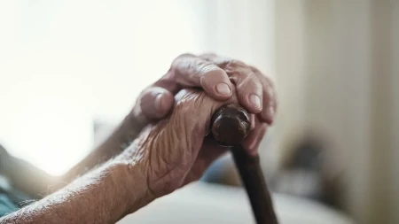 Mnogi penzioneri u Srbiji ne znaju ovo pravilo - zbog jednog ugovora mogu da ostanu bez penzije