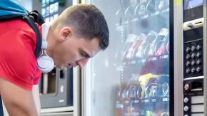 Skandal u Podgorici: Čovek obio aparat sa slatkišima - dobio 5 godina robije!
