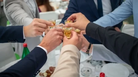 SVADBENI OBIČAJI KOJI NERVIRAJU SRBE Jedan posebno izaziva gnev