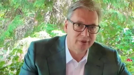 Vučić: "Tvrda da ubedljivo pobeđuju, a niko ne može da razume zašto ne žele da razgovaraju"