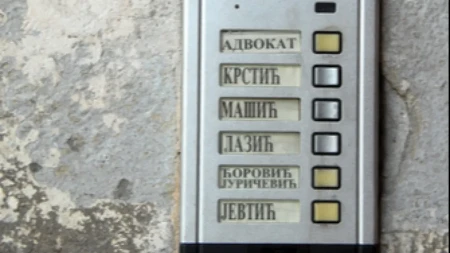 Vekovima nosimo ova prezimena, a retko ko zna njihovo poreklo: Istina će mnoge šokirati