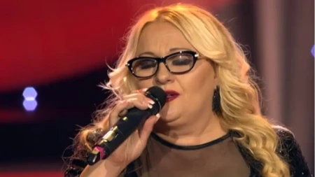 "Otac me je ošišao, tukao i na kralju zaključao"! Pevačiva doživela jezivu torturu, a onda su javili da je izgubila sestru