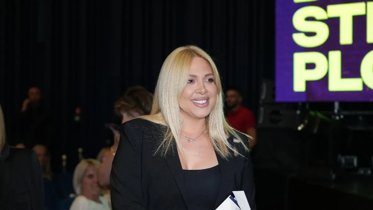 Ovo je majka Milice Todorović! Pomaže joj oko bebe, čisti stan, a važi za pravu lepoticu (FOTO)