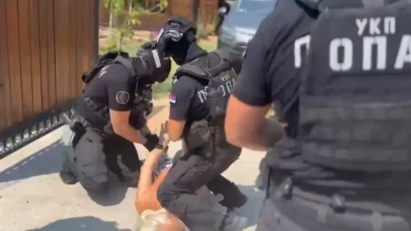 Ovako je uhapšen Zemunac koji je pretio Stefanoviću i Vujoviću: Preko društvenih mreža je pozivao na ubistvo streljačkim vodom