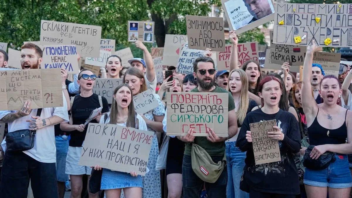 Vojska i narod otkazali poslušnost Zelenskom! Sveopšti bunt širom zemlje, traži se glava generala Sirskog