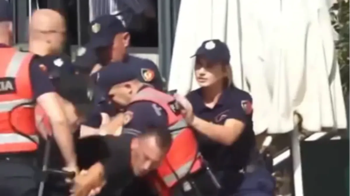 Vodeni topovi i suzavac na demonstrante: Haos u Albaniji, oklopna vozila ispred parlamenta (VIDEO)