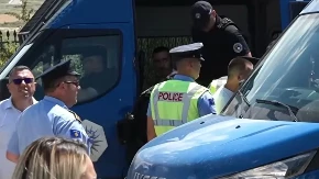 Srbi uhapšeni na Gazimestanu preživeli jezivu torturu: Udarci, šamaranje i maltretiranje u kombiju Kurtijevih zločinaca