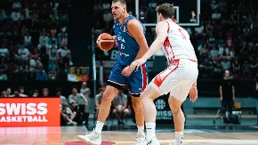 Jokić delio lekcije, Srbija se mučila, pa zgromila Švajcarsku
